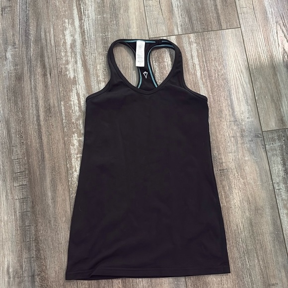 Ivivva Black Racerback Keep UR Cool Tank size 10 - Picture 1 of 5